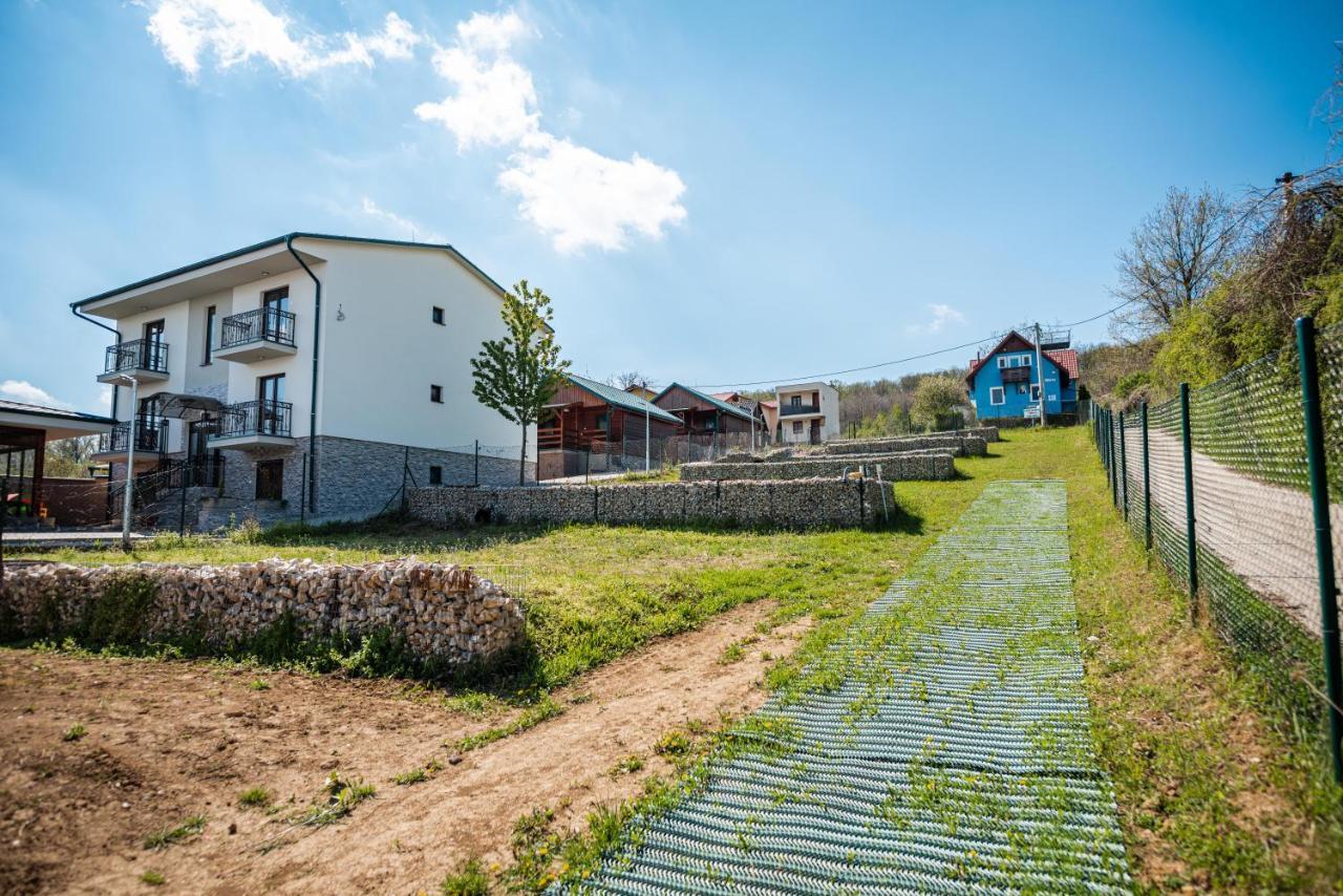 Отель Gabion Garden Подгайска Экстерьер фото